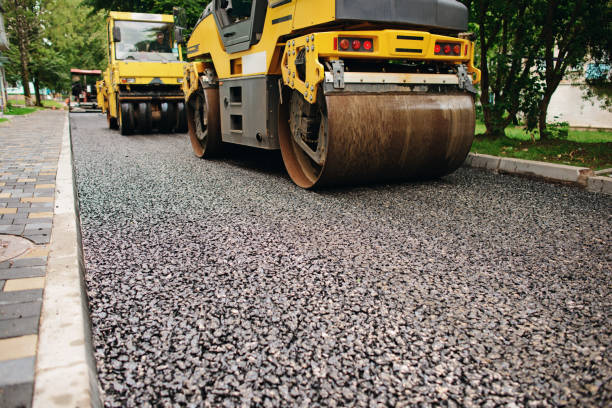 Best Professional Driveway Pavers  in Diamondhead, MS